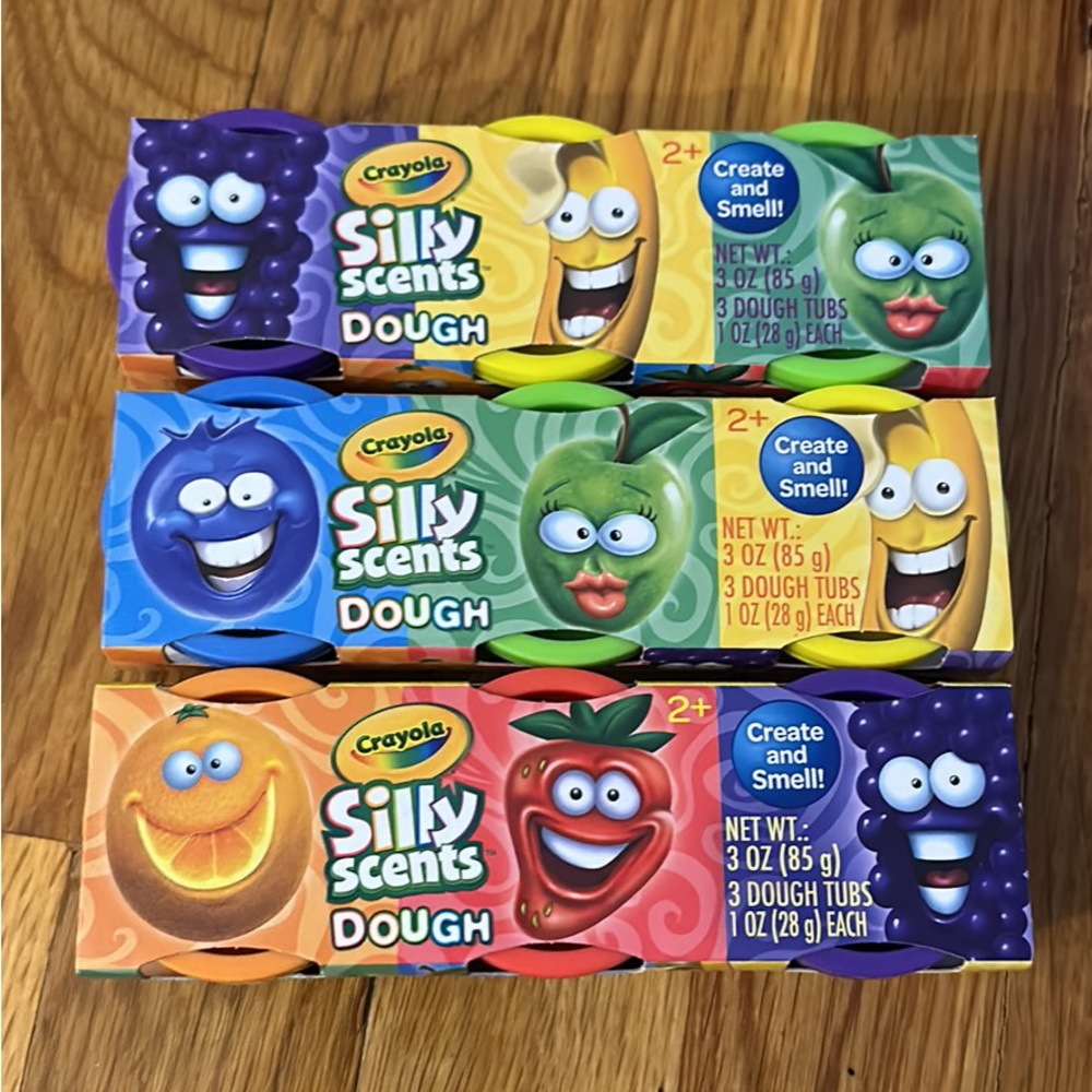 24x pcs Crayola silly scents play dough
